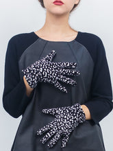 Load image into Gallery viewer, Funky Leopard Velveteen Gloves - Just Jamie